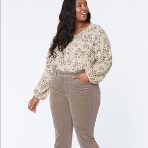 Curvy Fit Corduroy Pants 